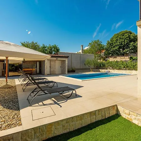 Petar Zadarvillas Villa *
