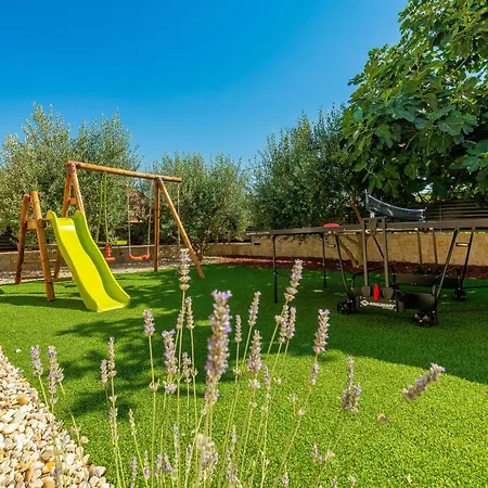 Petar Zadarvillas Villa