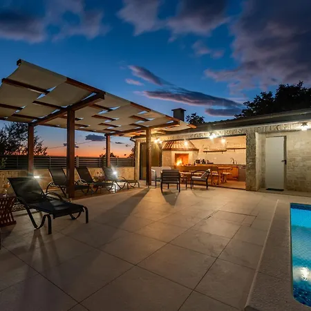 Petar Zadarvillas Villa