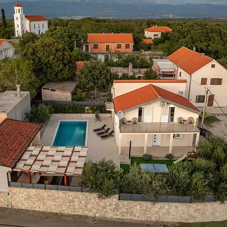 Petar Zadarvillas Willa Donji Kasic