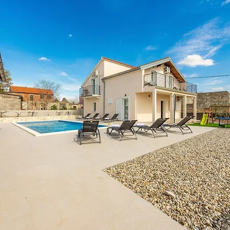 Petar Zadarvillas Βίλα Donji Kasic
