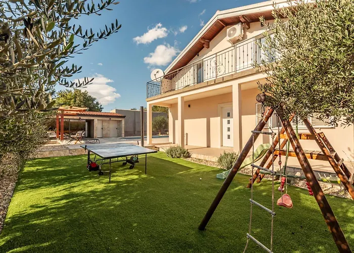 Petar Zadarvillas Donji Kasic